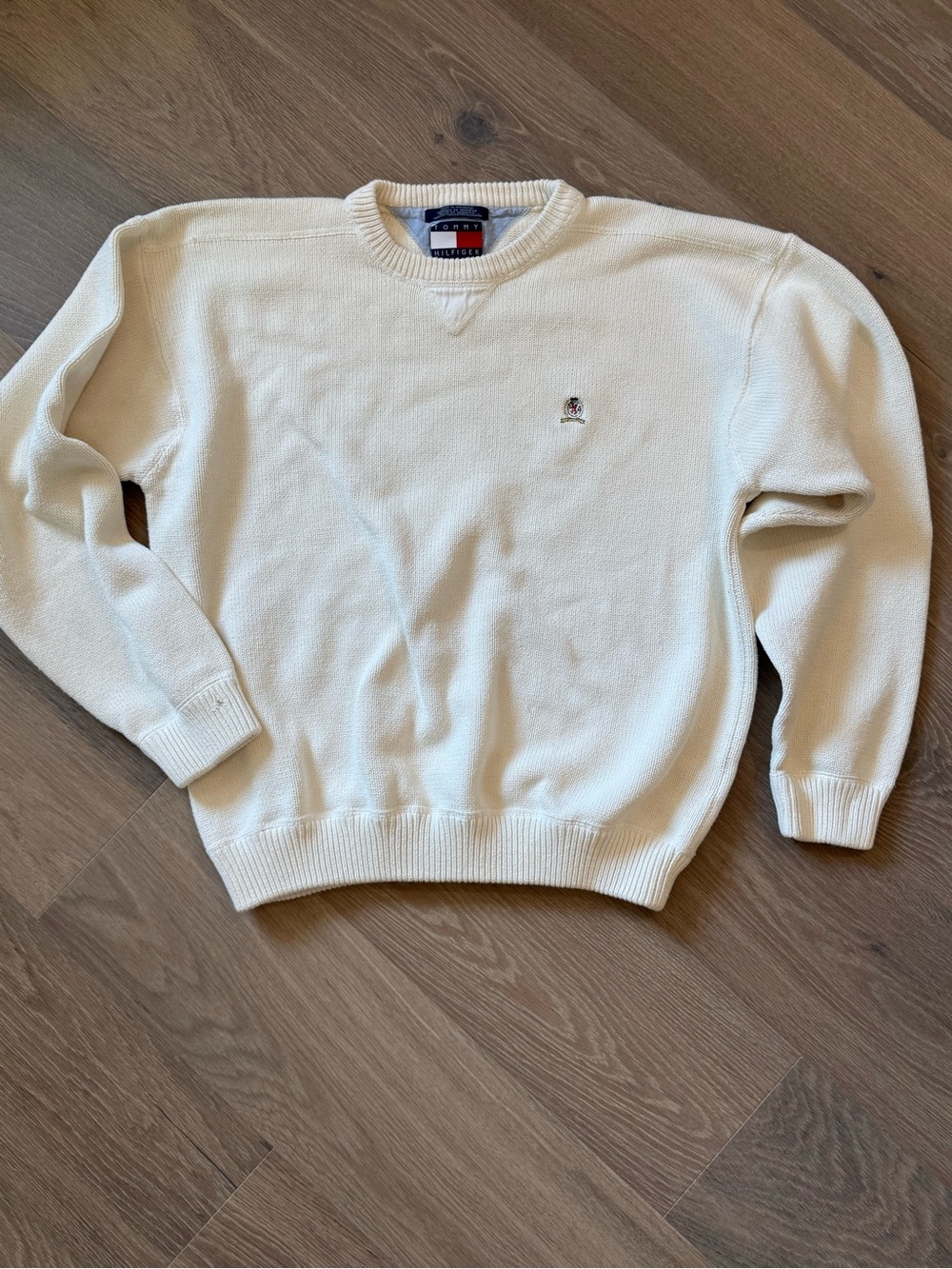 Vintage Y2K Tommy Hilfiger Cream Crewneck Sweater